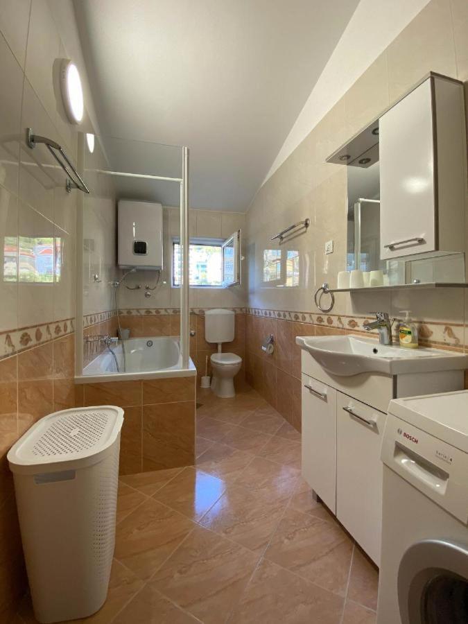 Hotel Apartman Ivan Makarska Zewnętrze zdjęcie
