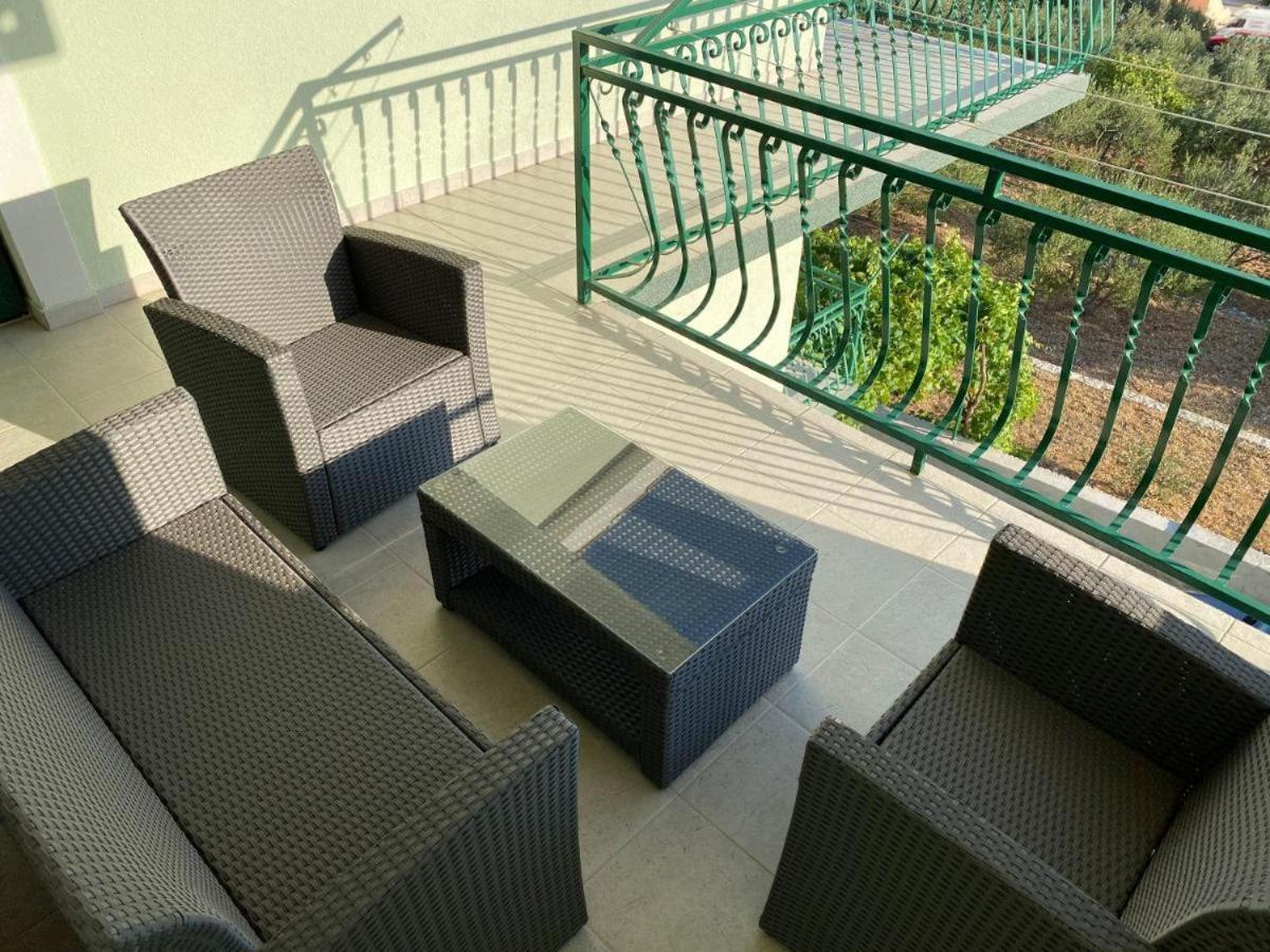 Hotel Apartman Ivan Makarska Zewnętrze zdjęcie