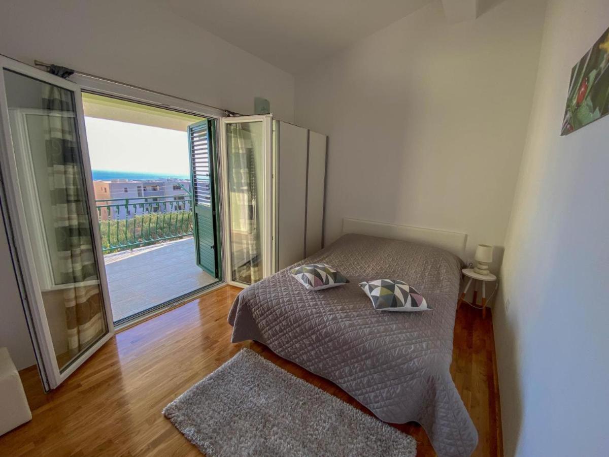 Hotel Apartman Ivan Makarska Zewnętrze zdjęcie